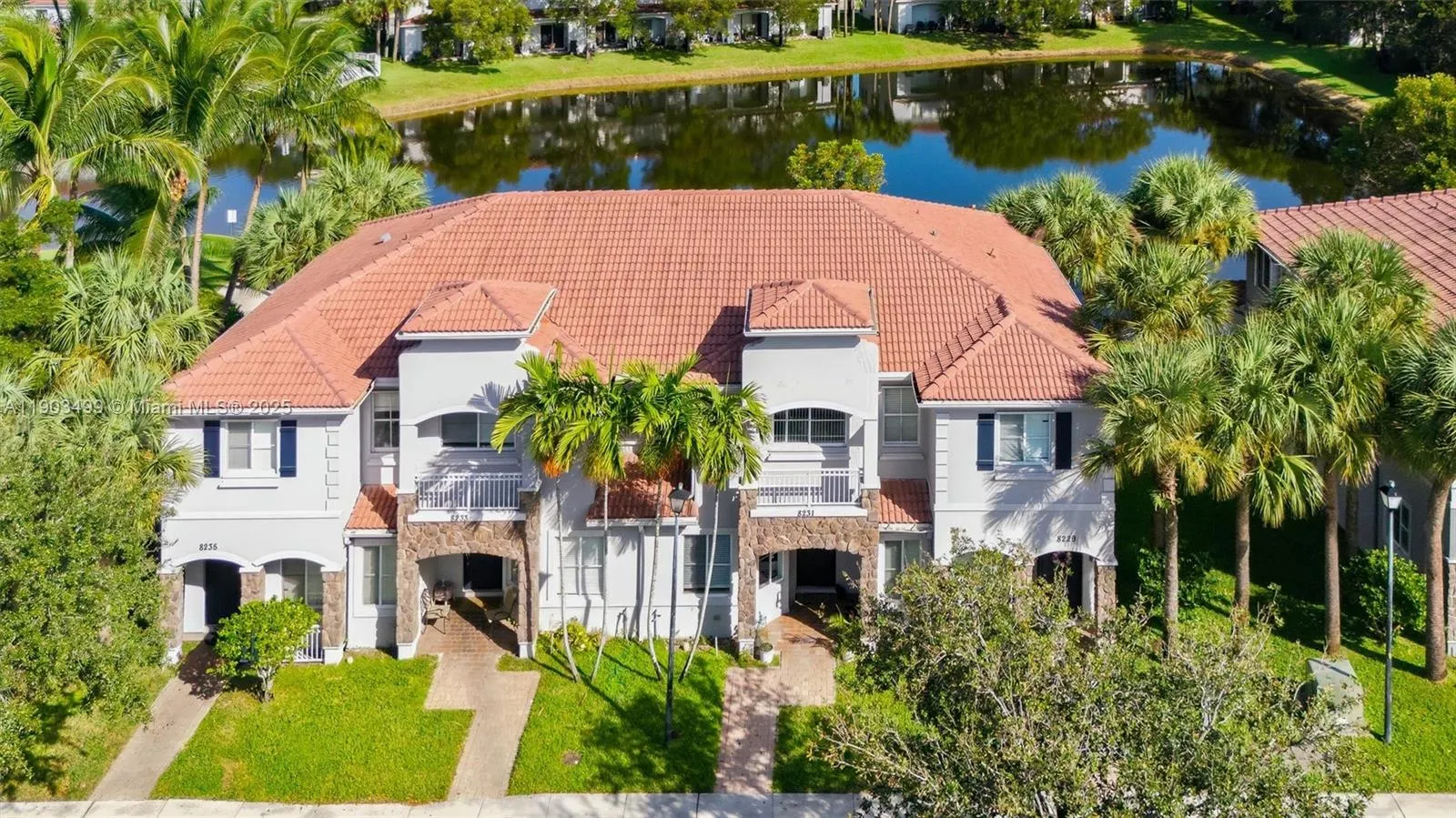 8231 SW 29th St, #103