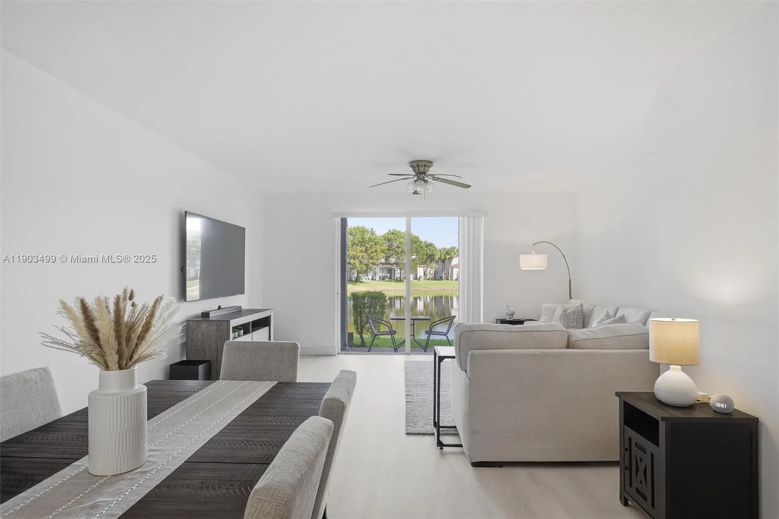 8231 SW 29th St, #103