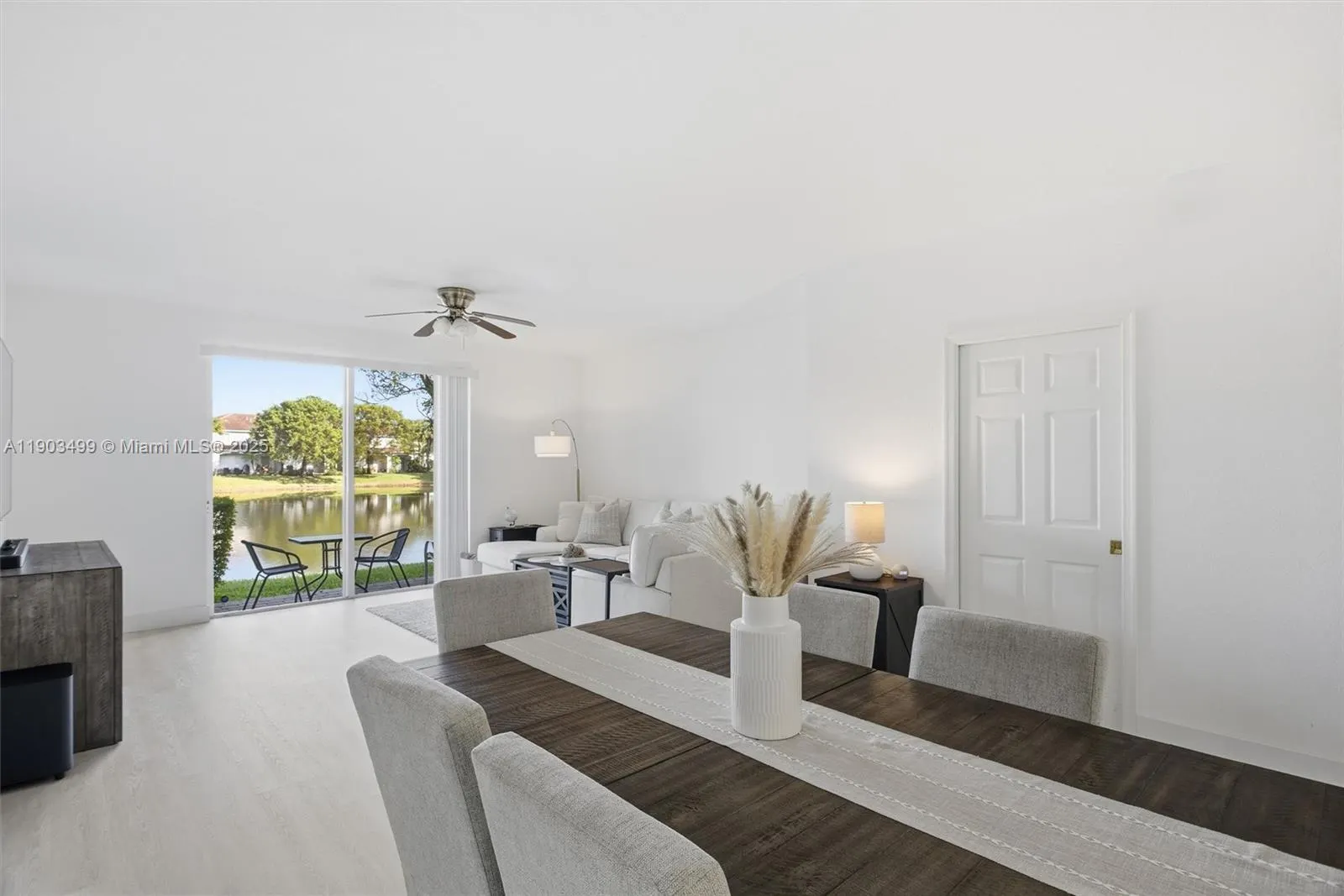 8231 SW 29th St, #103