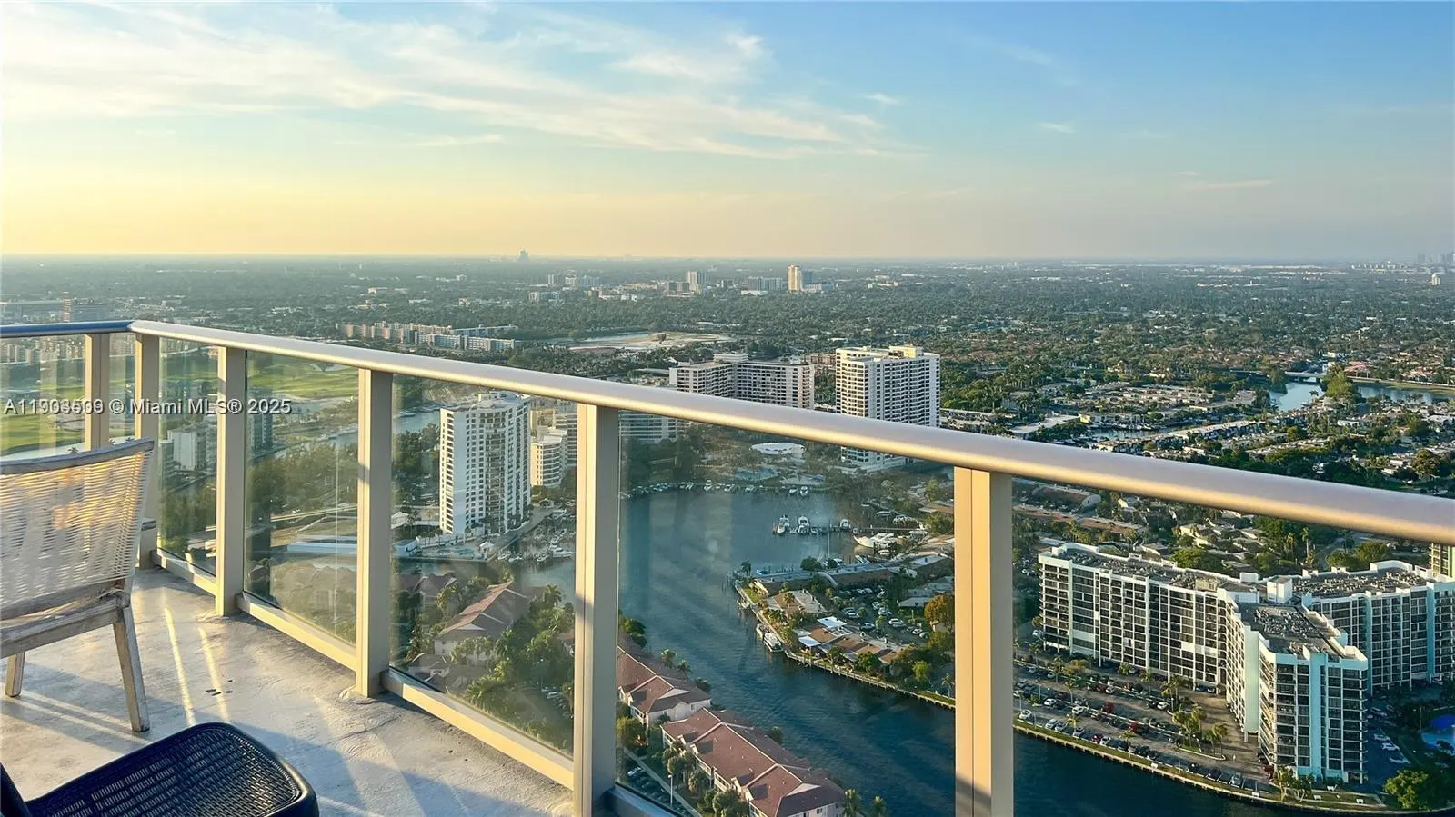 4010 S Ocean Dr, #T4302