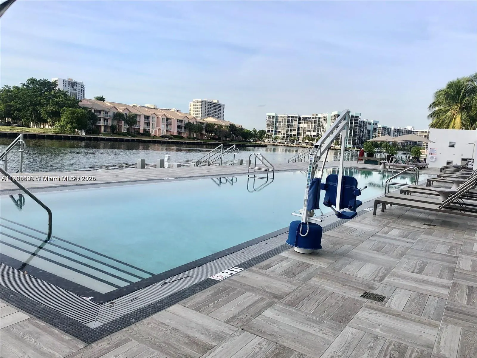 4010 S Ocean Dr, #T4302