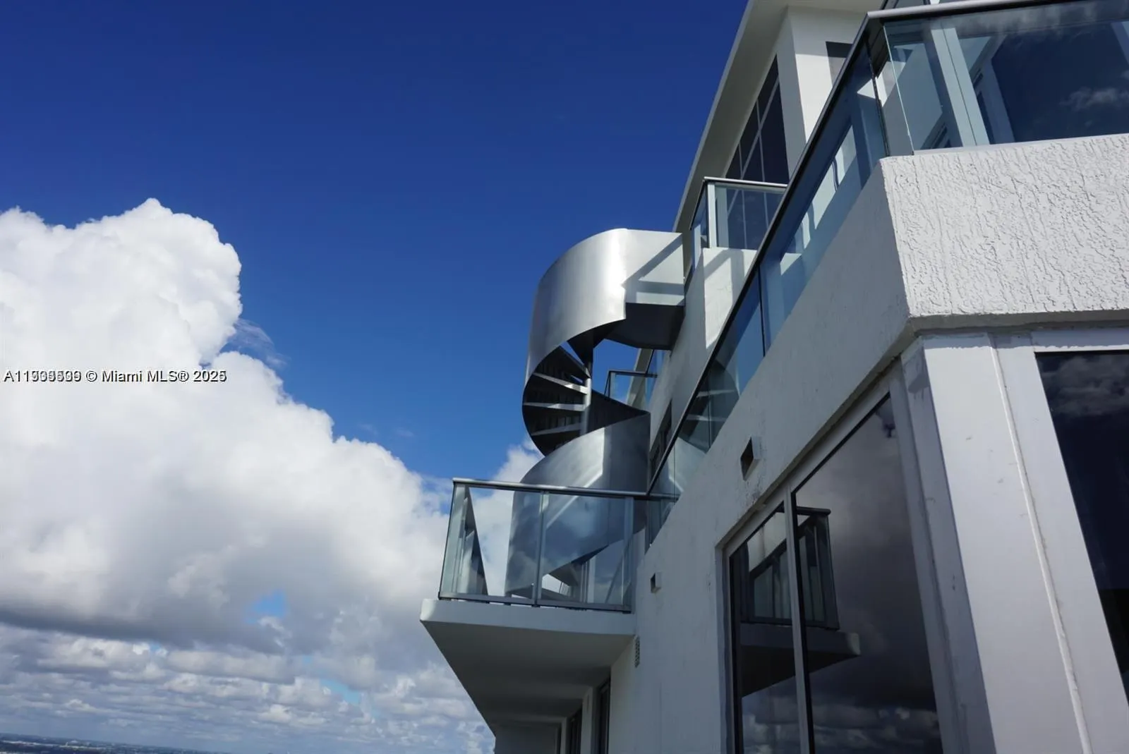 4010 S Ocean Dr, #T4302