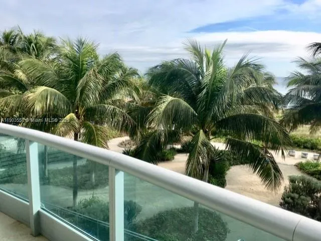 9401 Collins Ave, #306