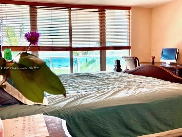 9401 Collins Ave, #306