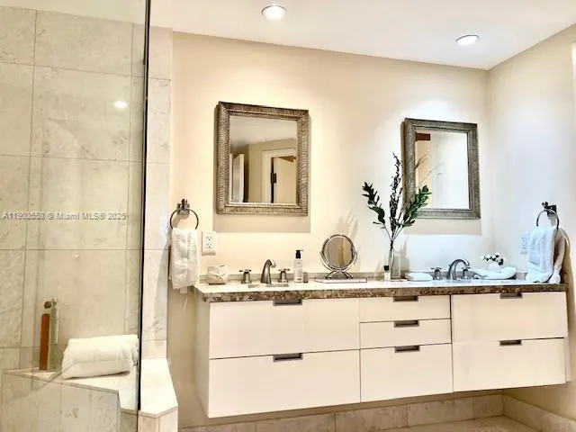 9401 Collins Ave, #306