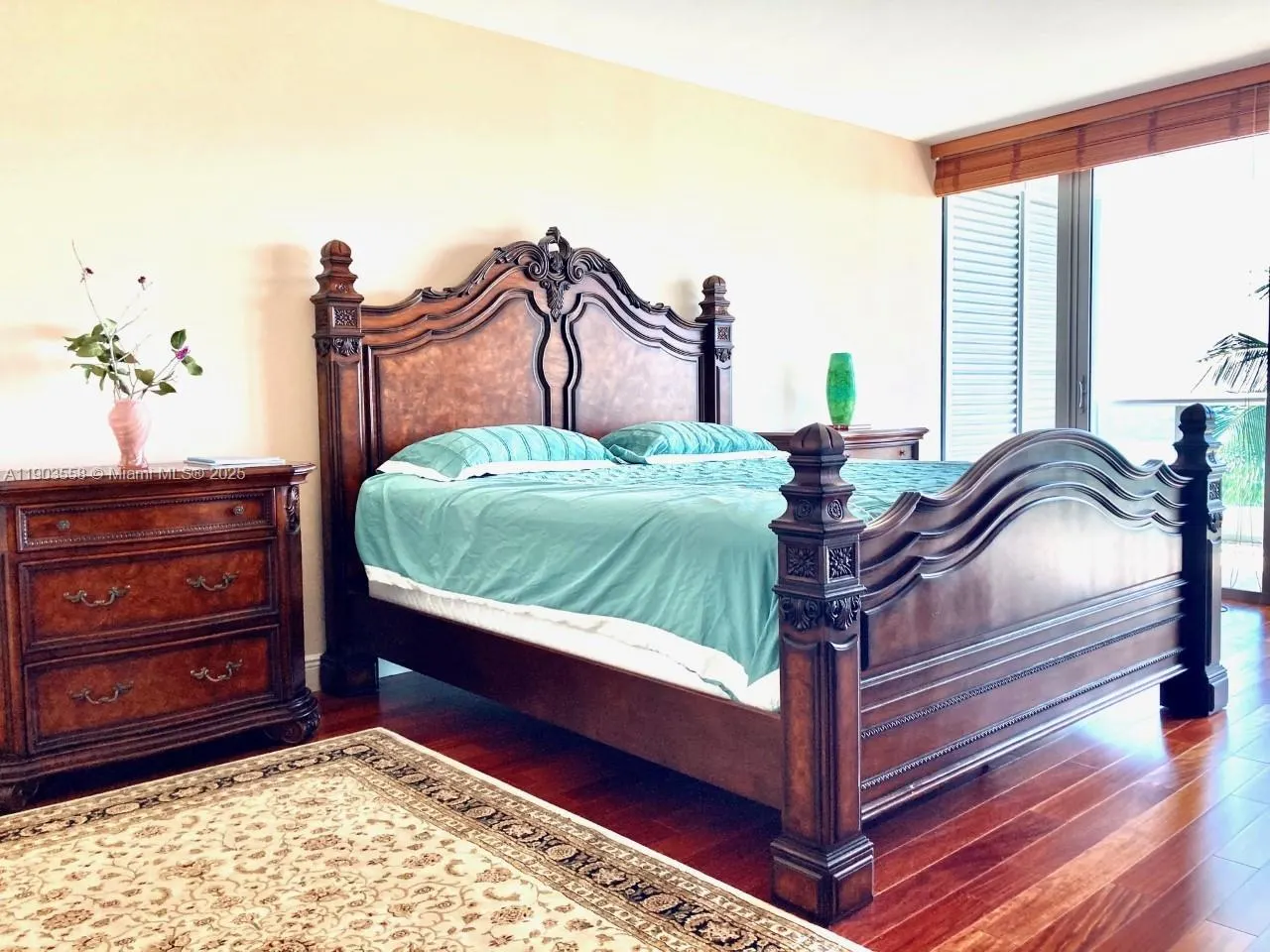 9401 Collins Ave, #306