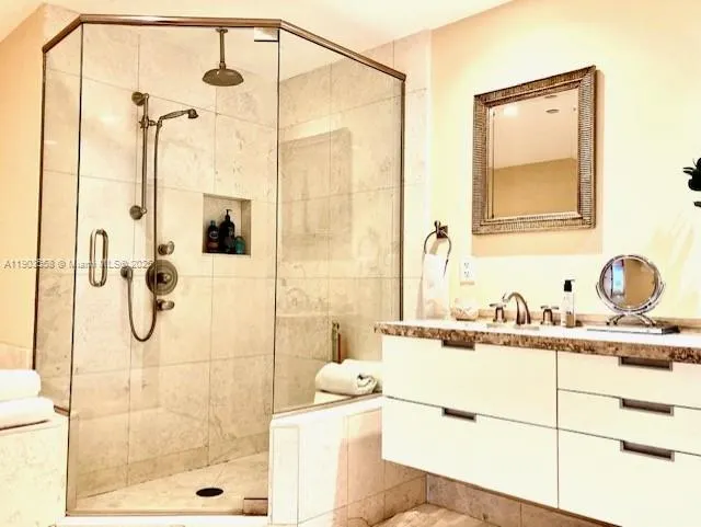 9401 Collins Ave, #306