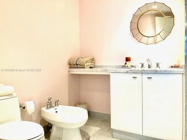 9401 Collins Ave, #306