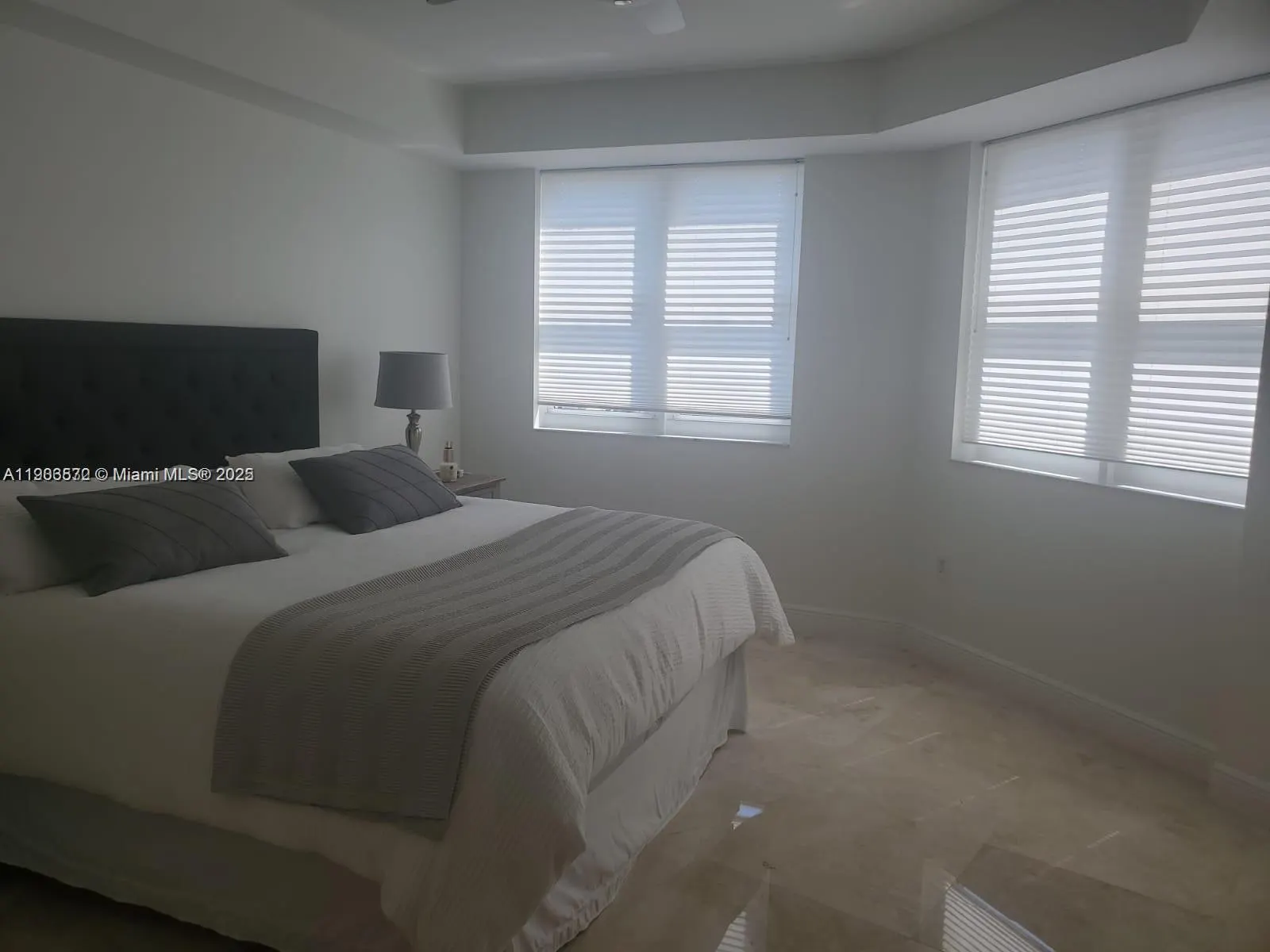 19900 E Country Club Dr, #607