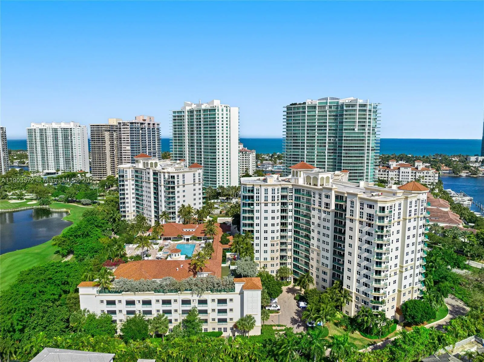 19900 E Country Club Dr, #607