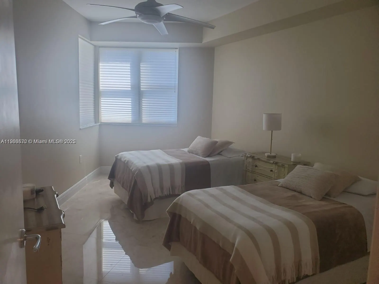 19900 E Country Club Dr, #607