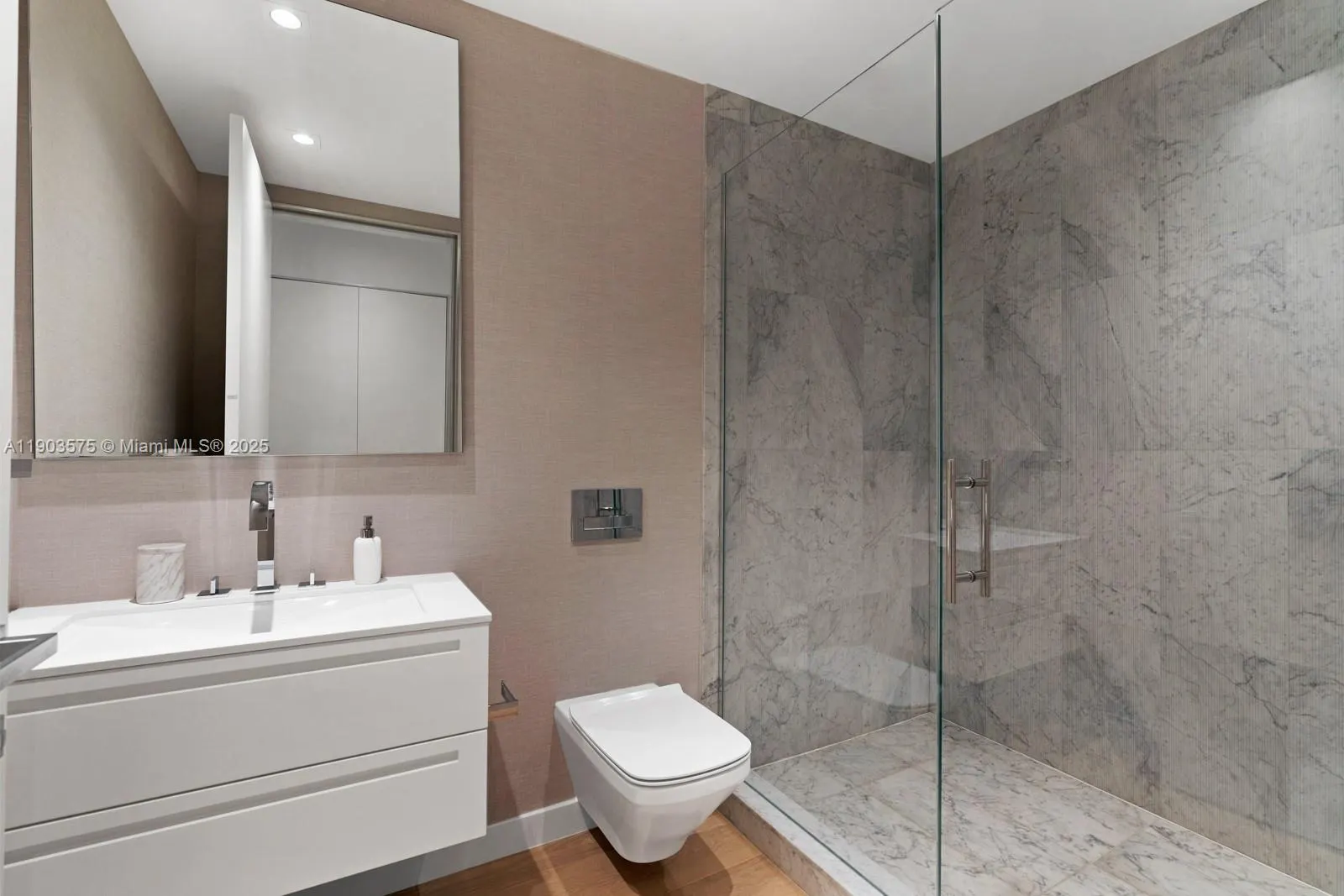 6800 Fisher Island Dr, #6811