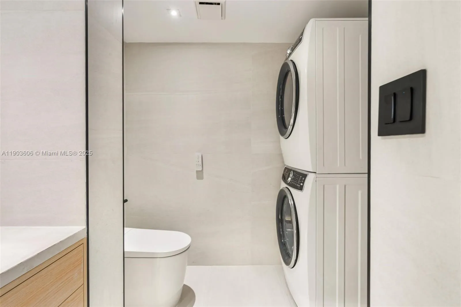 16485 Collins Ave, #2438