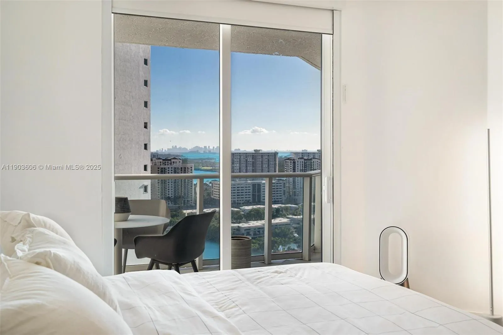 16485 Collins Ave, #2438