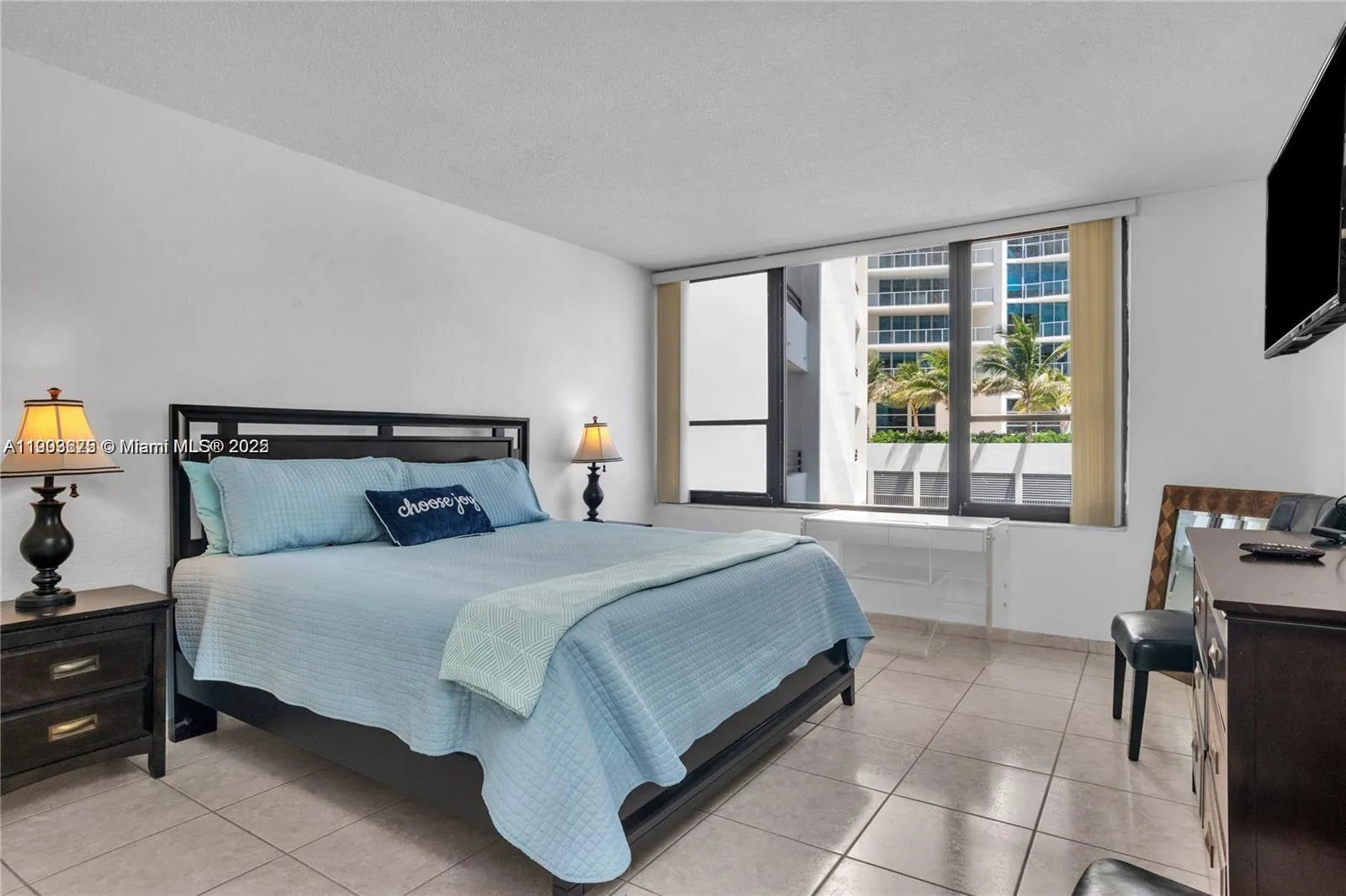 3505 S Ocean Dr, #208