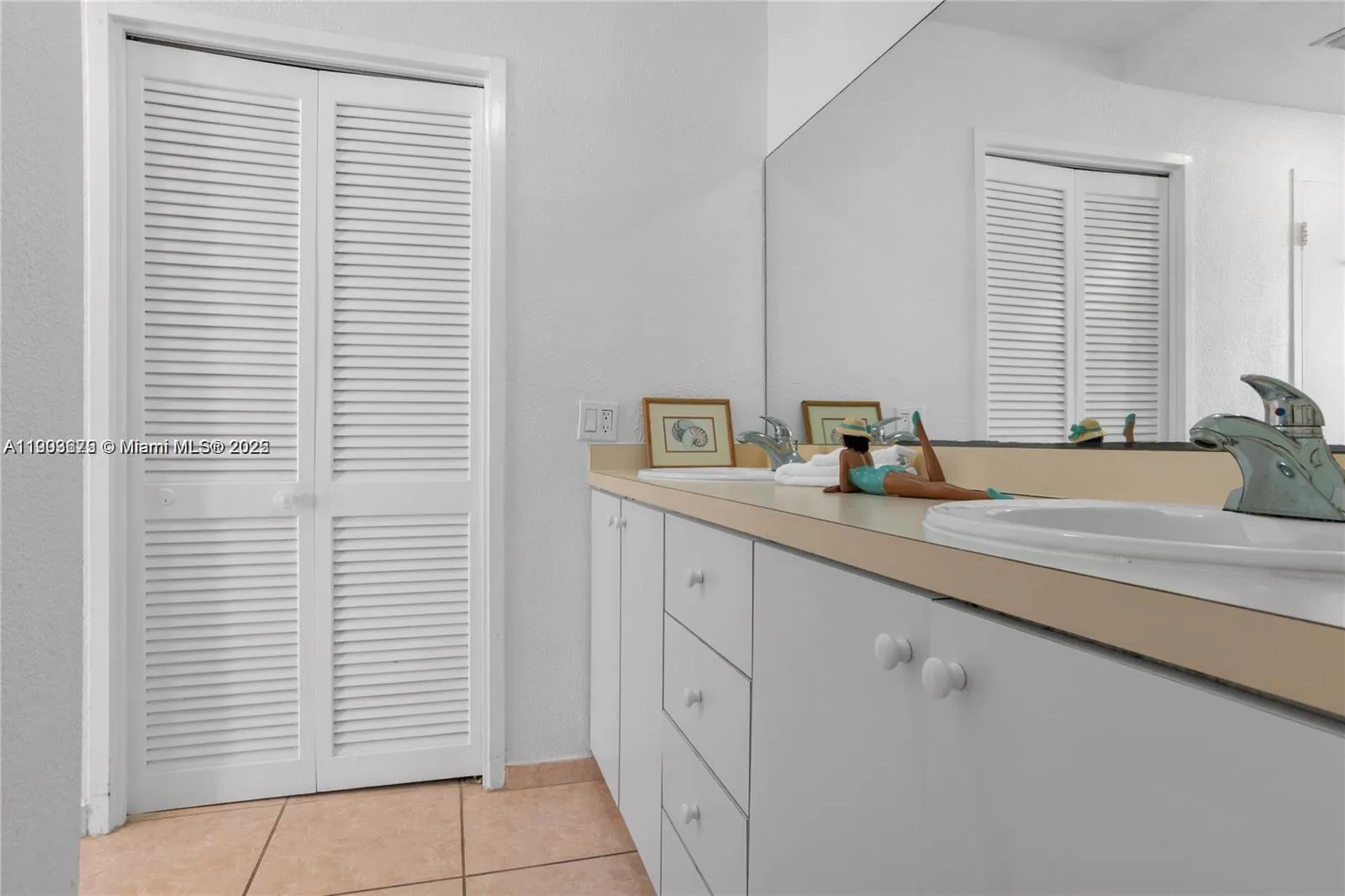 3505 S Ocean Dr, #208