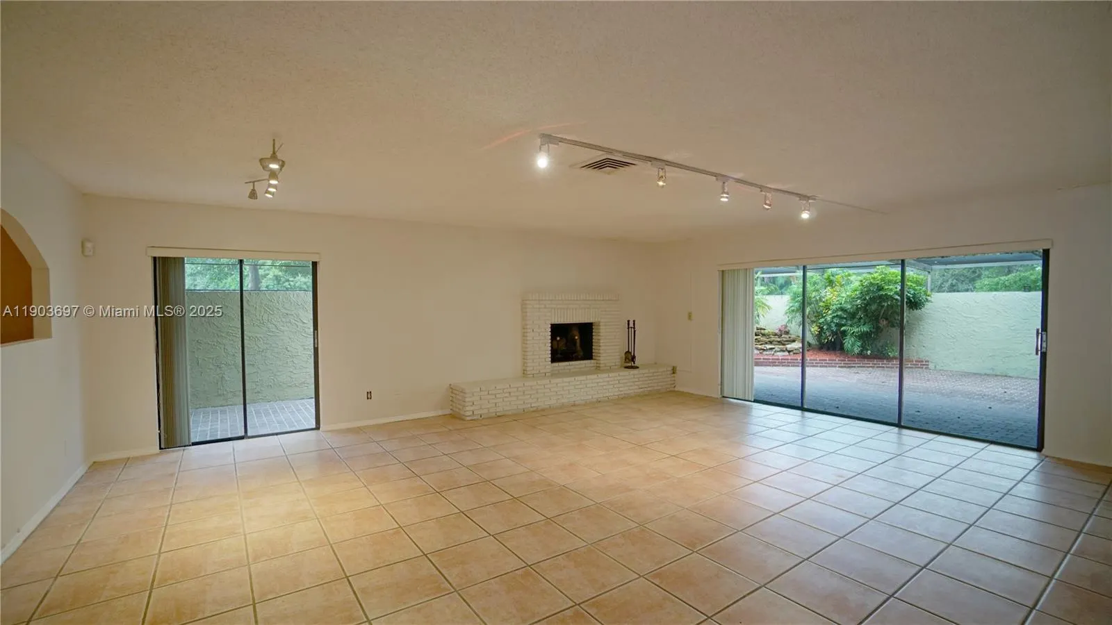 3740 Estepona Ave, #14B1