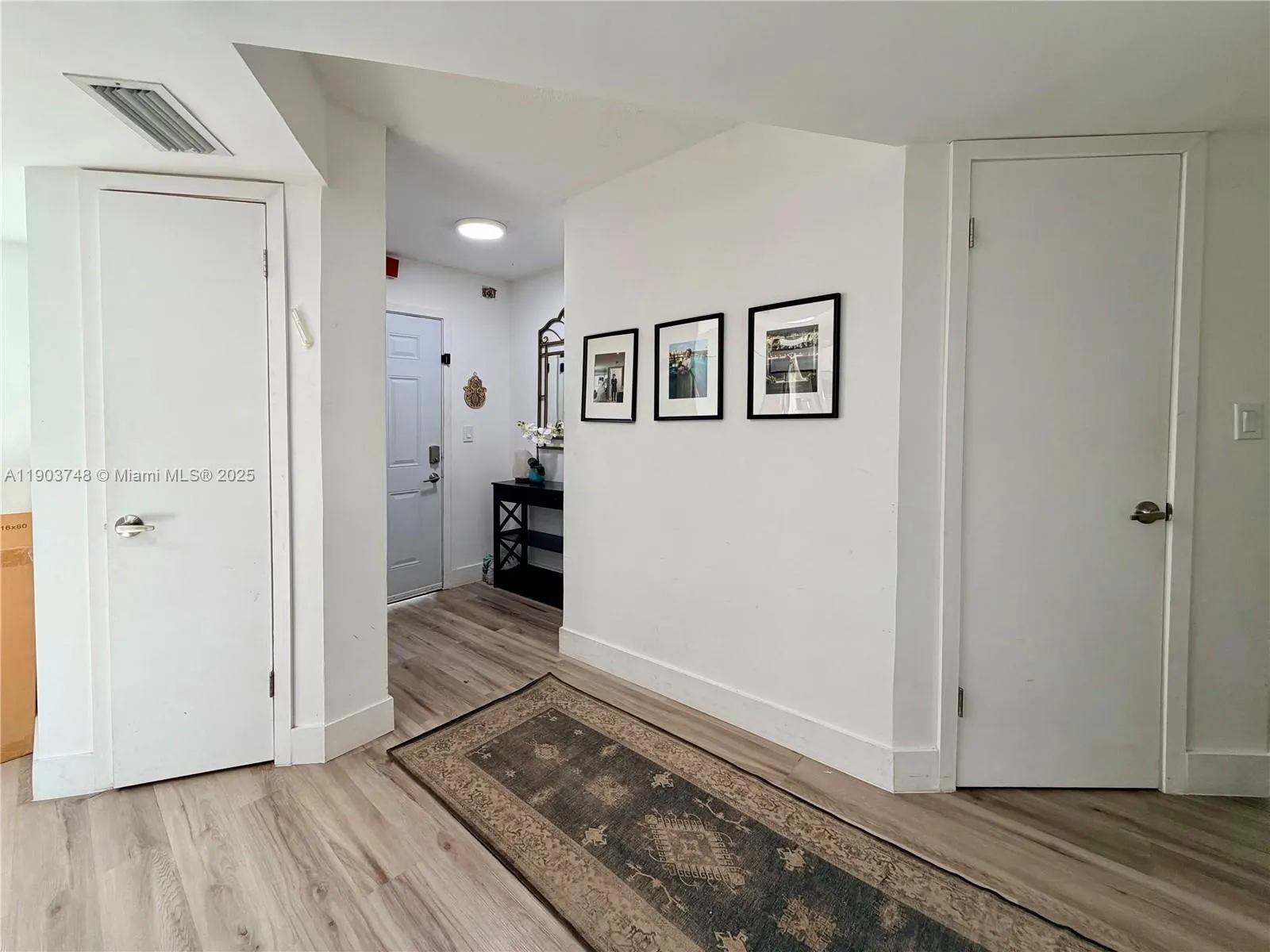 1101 NE 191st St, #H104