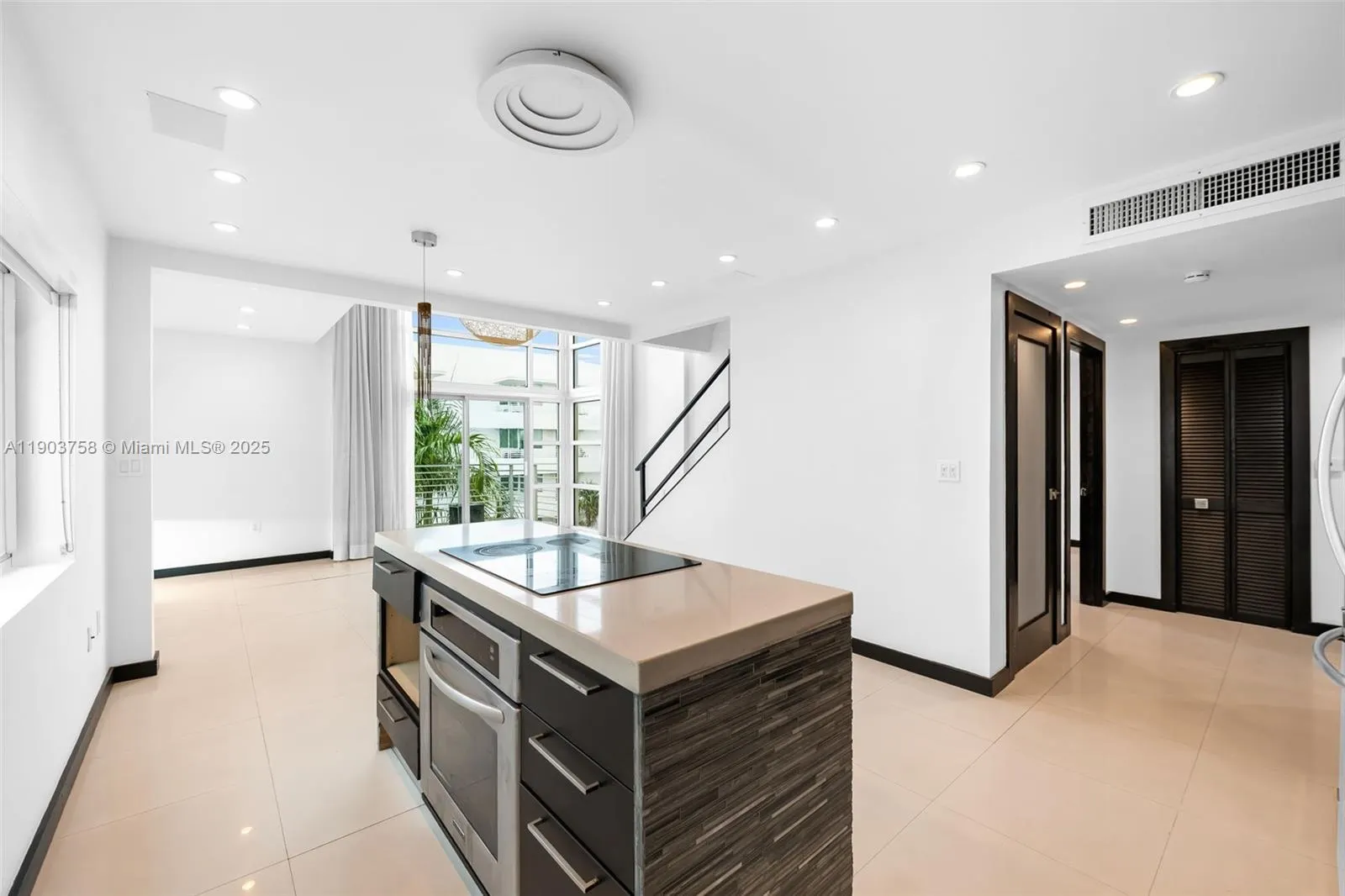 7744 Collins Ave, #20