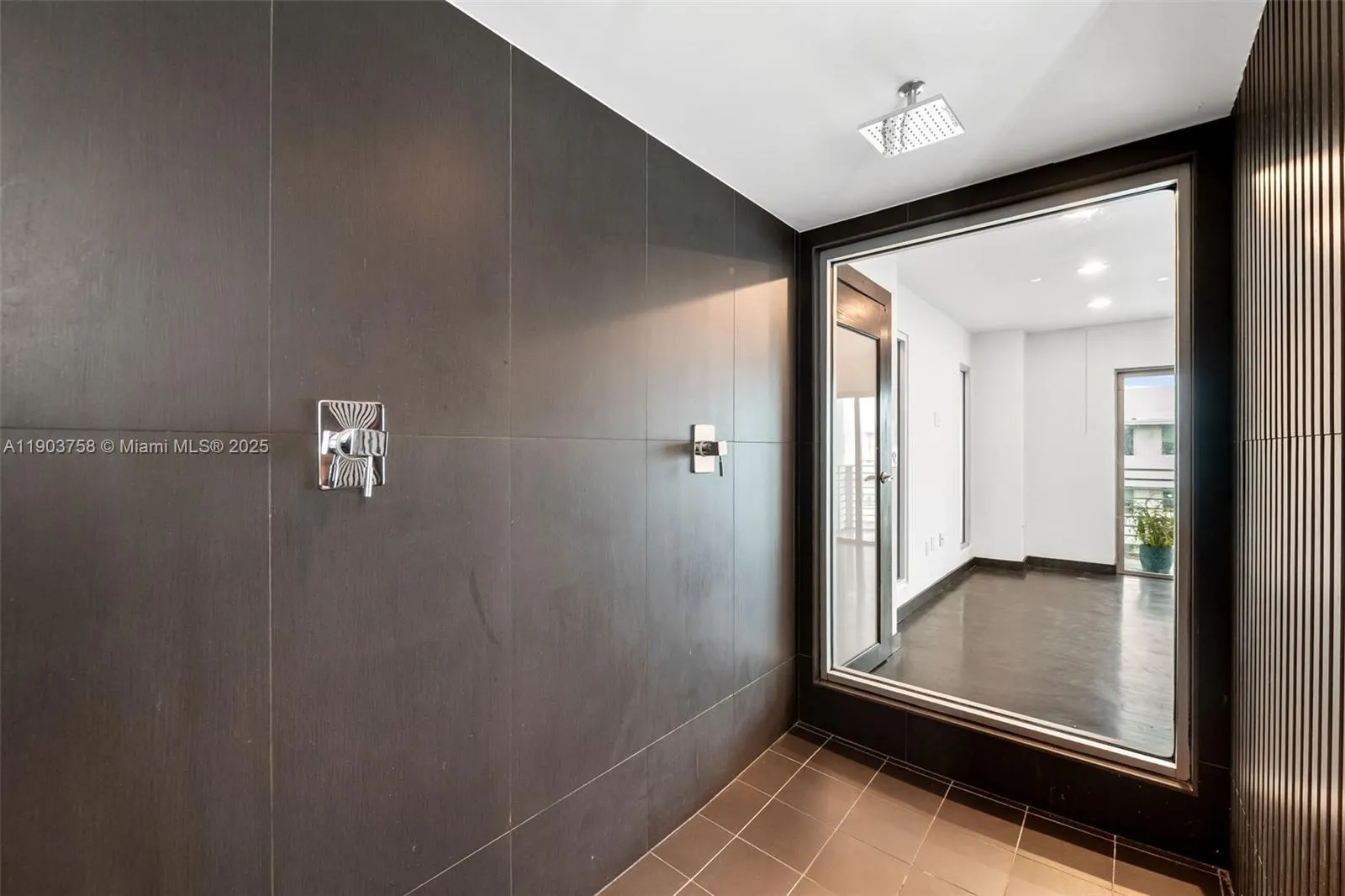 7744 Collins Ave, #20