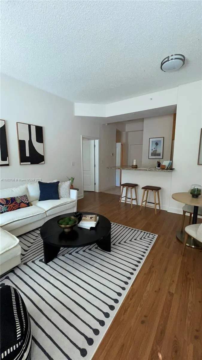 6001 SW 70th St, #113