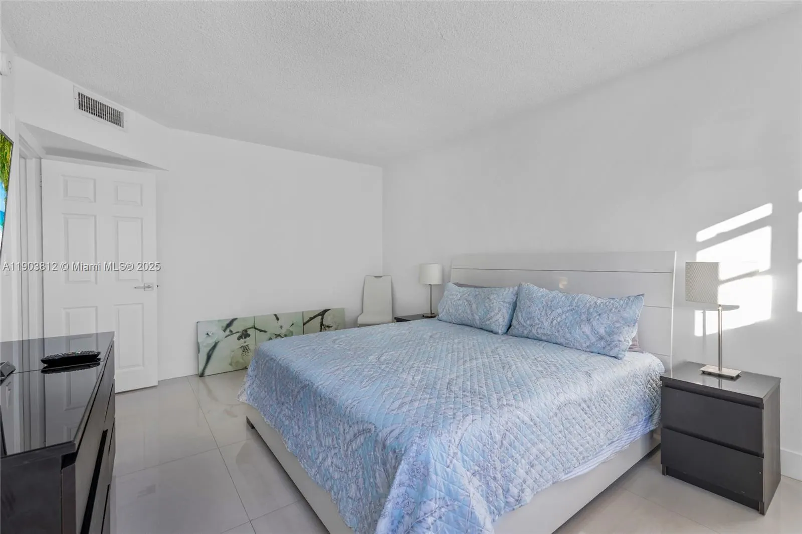 3901 S Ocean Dr, #15G