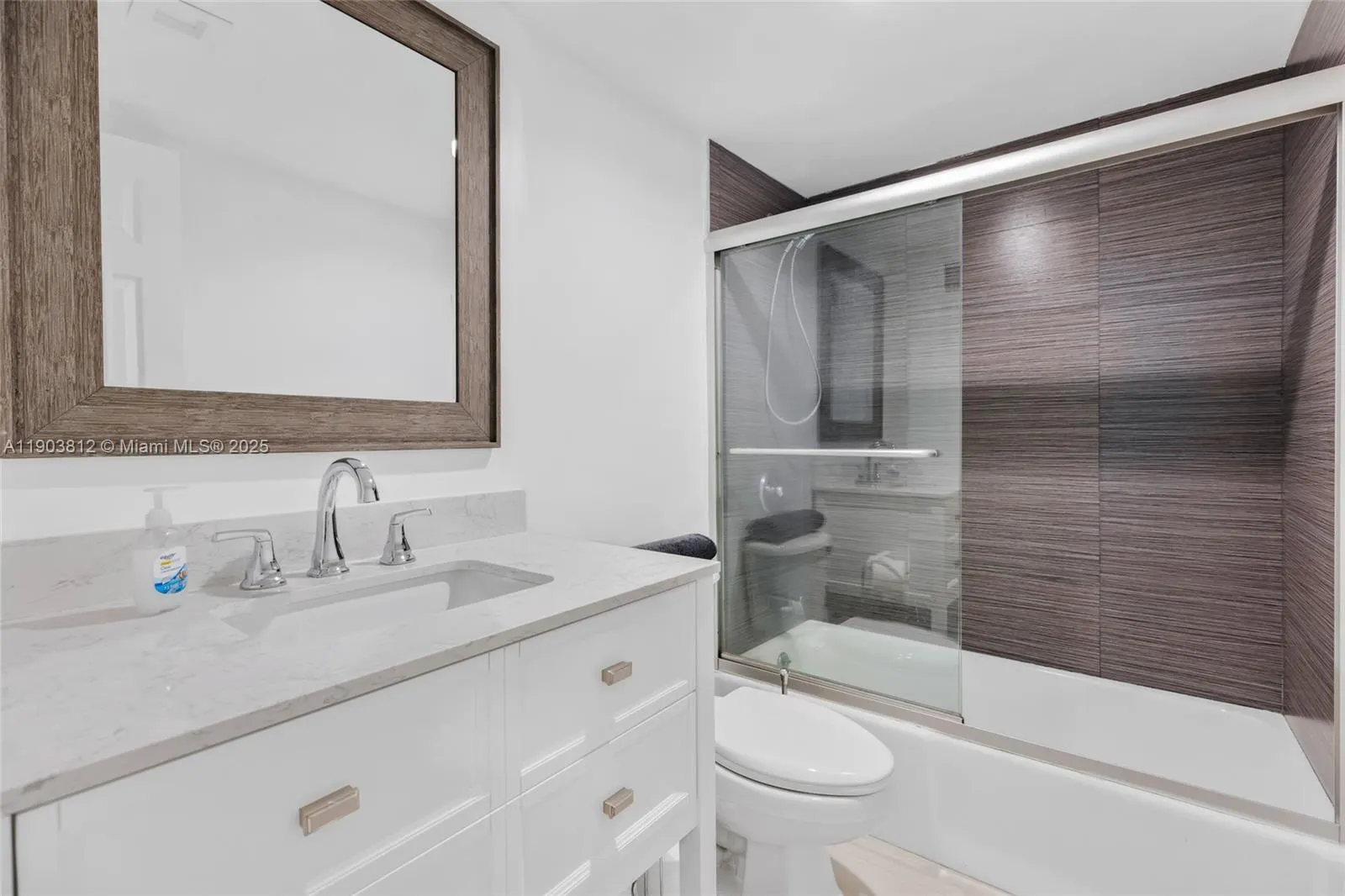 3901 S Ocean Dr, #15G