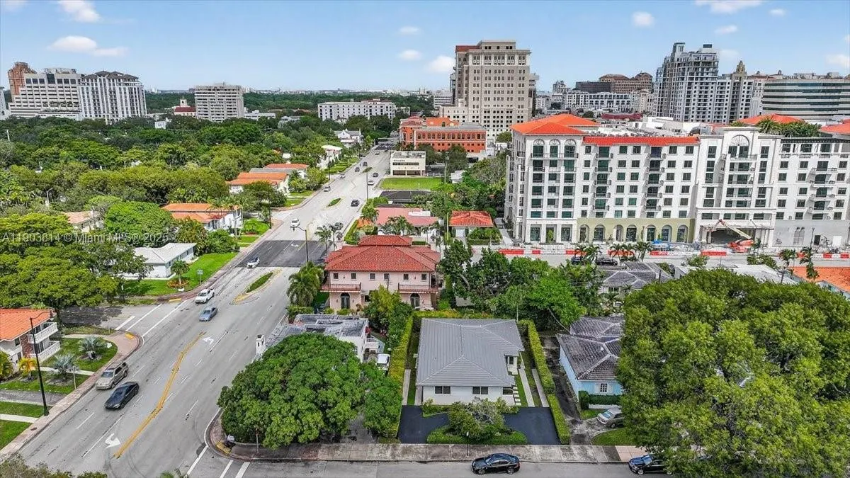 349 Santander Ave, #-