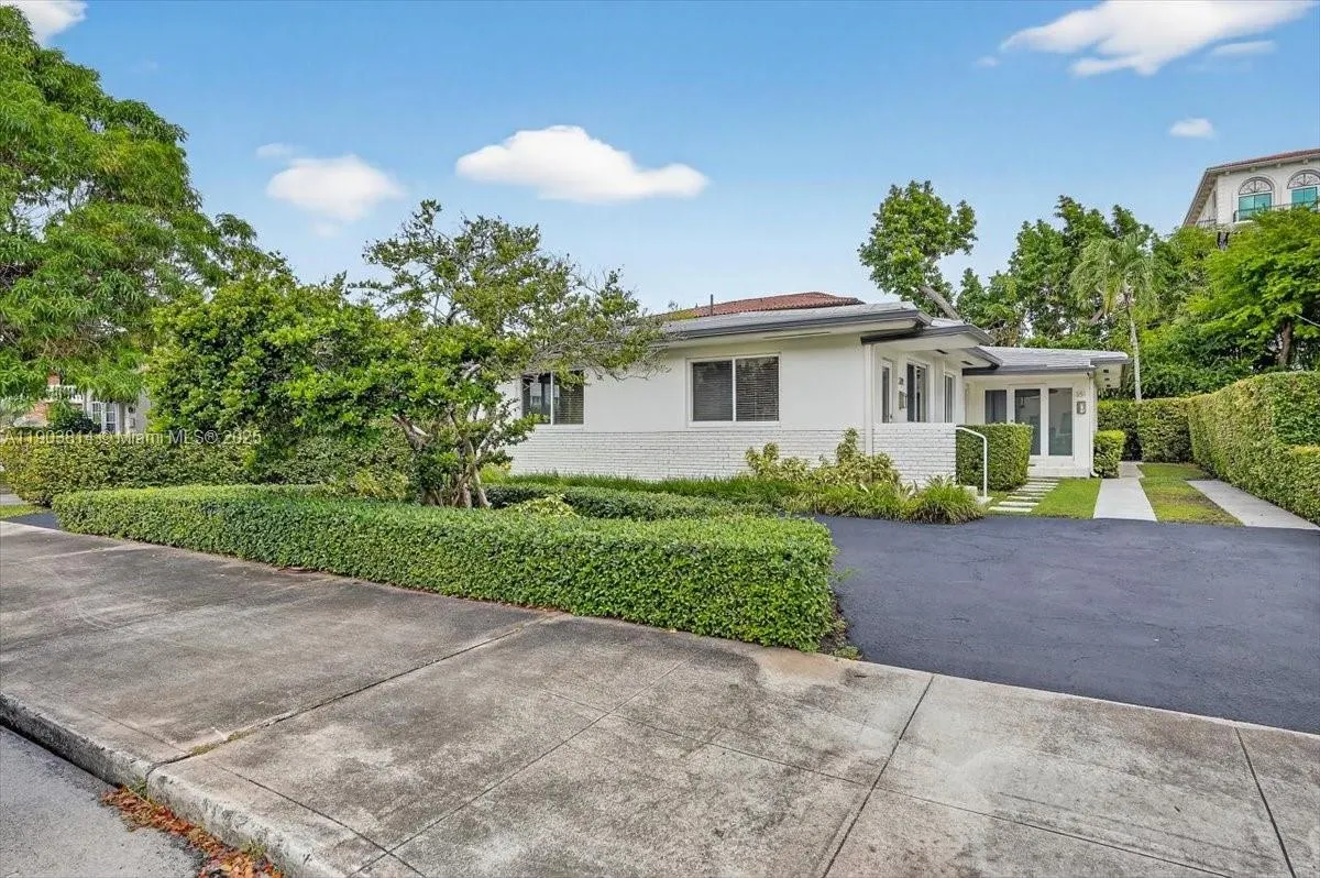 349 Santander Ave, #-