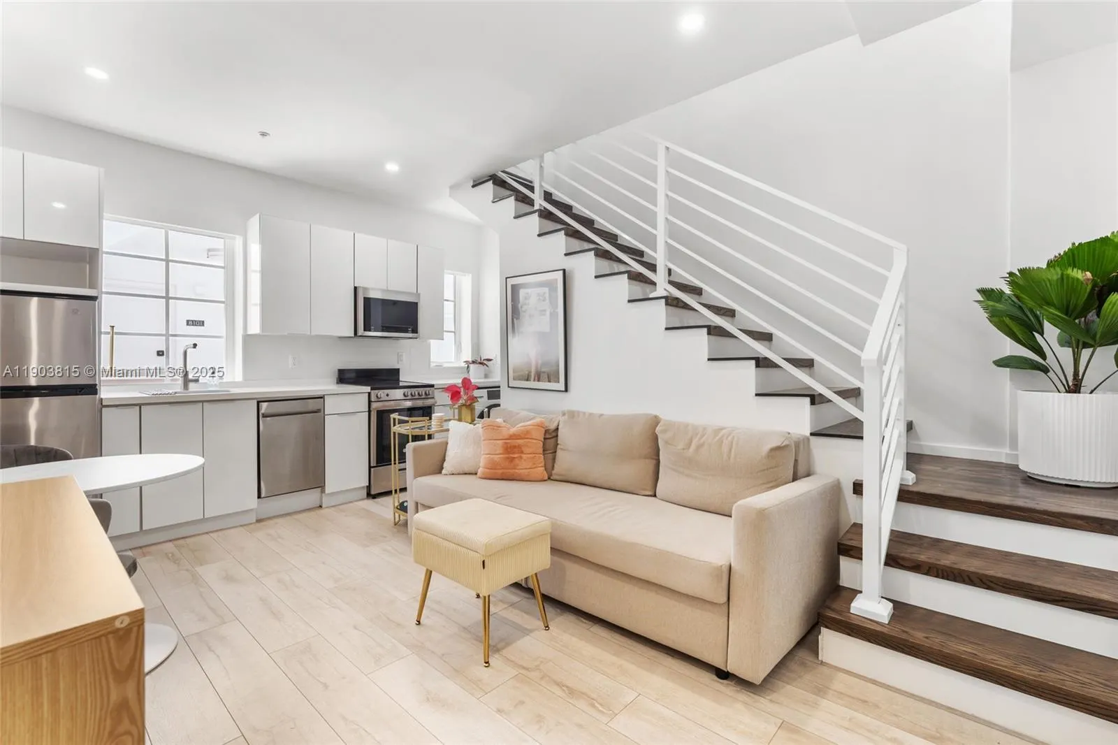 1610 Euclid Ave, #A110