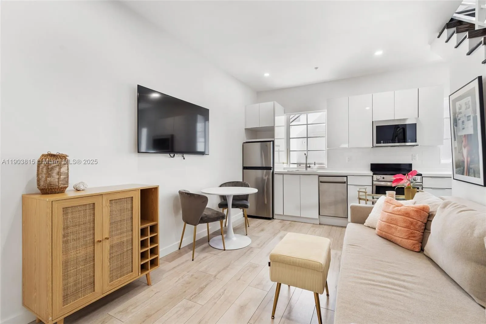 1610 Euclid Ave, #A110