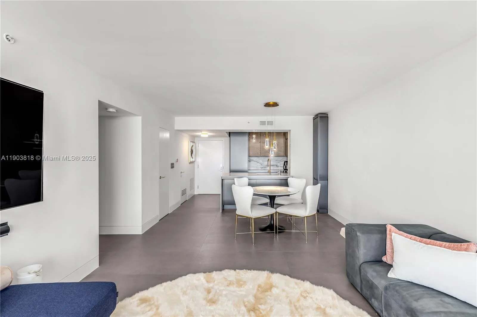 1800 Sunset Harbour Dr, #2105