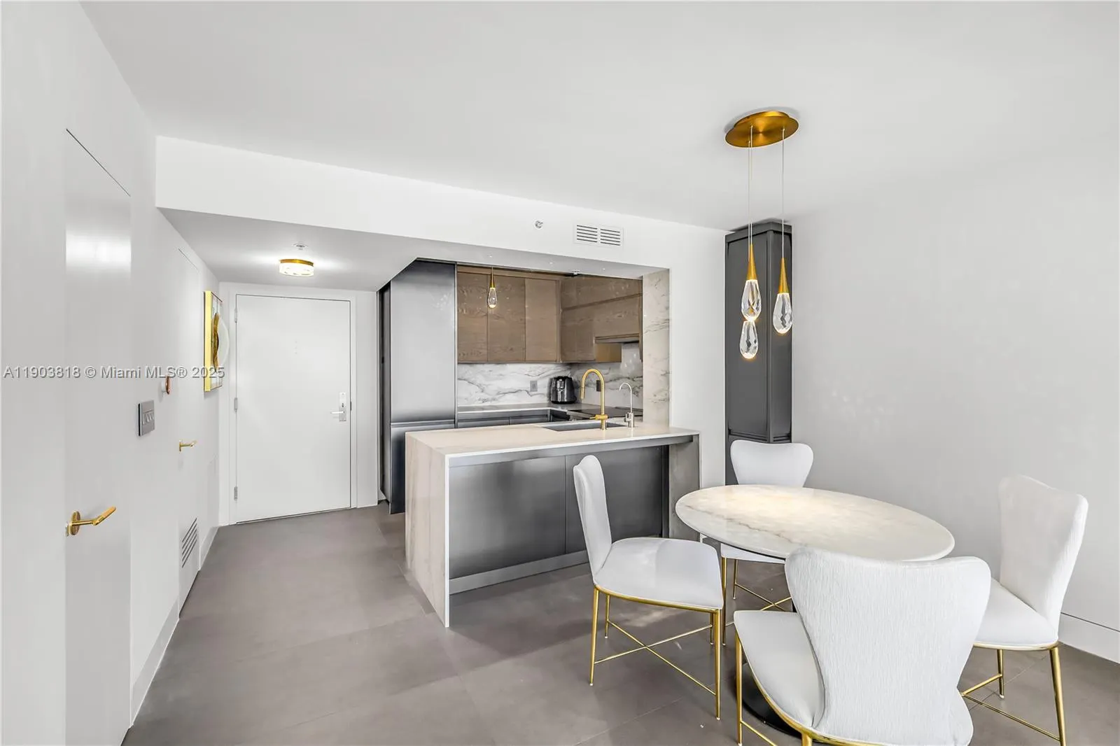 1800 Sunset Harbour Dr, #2105