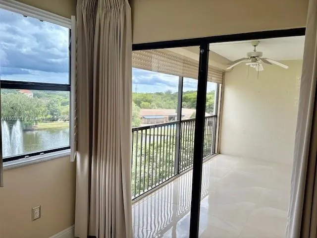 2334 S Cypress Bend Dr, #501