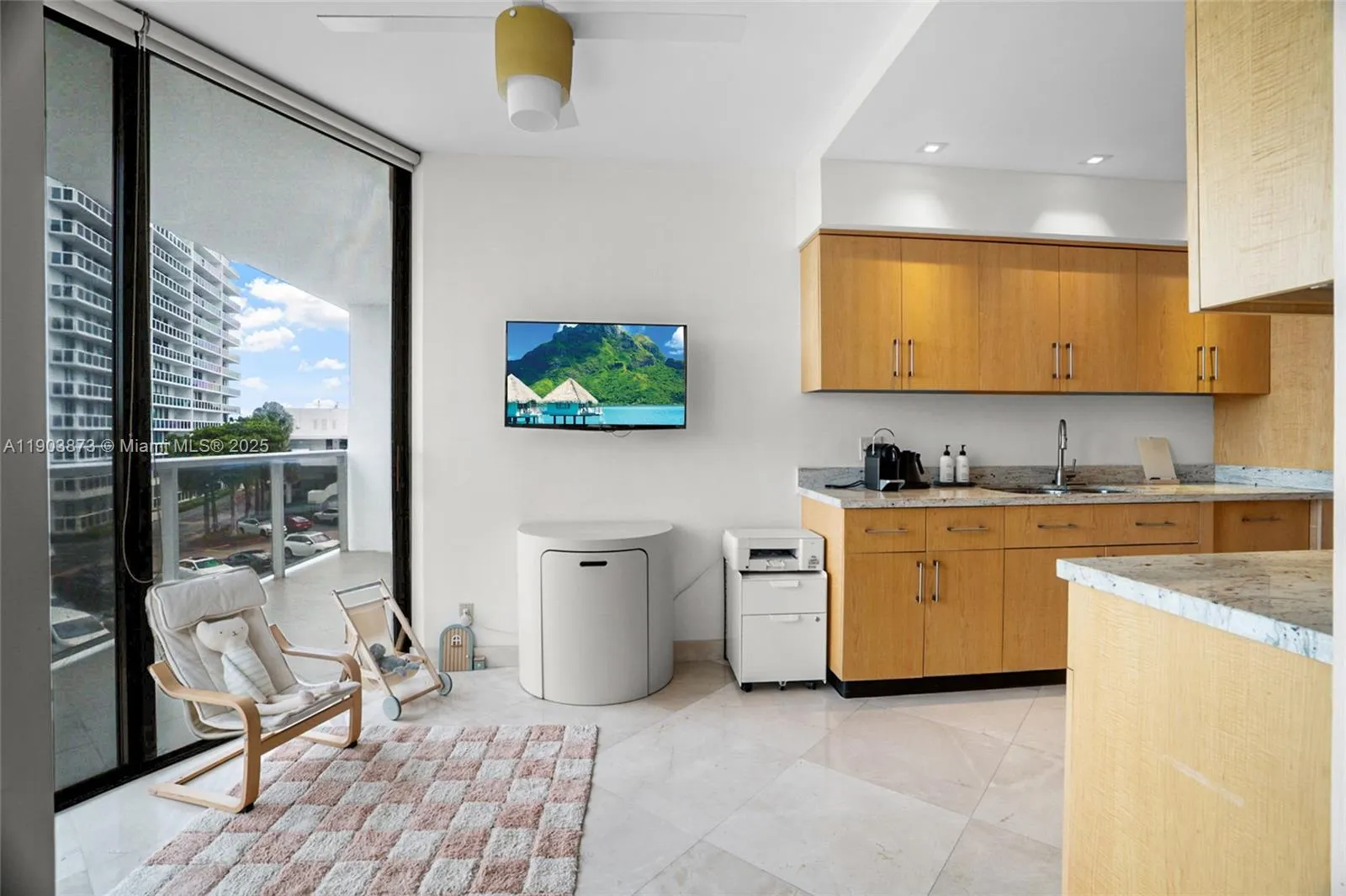 20281 E Country Club Dr, #M1