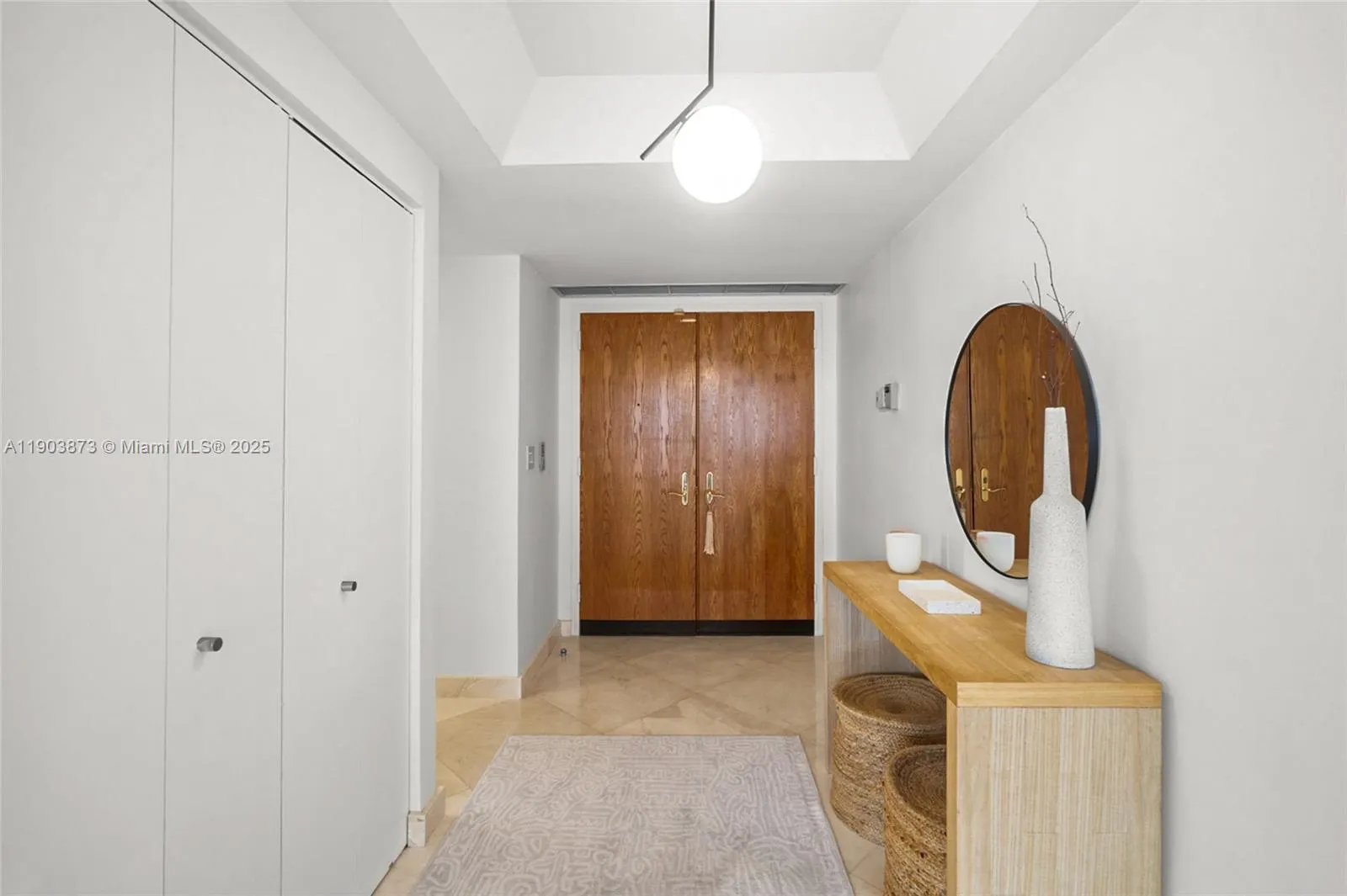 20281 E Country Club Dr, #M1