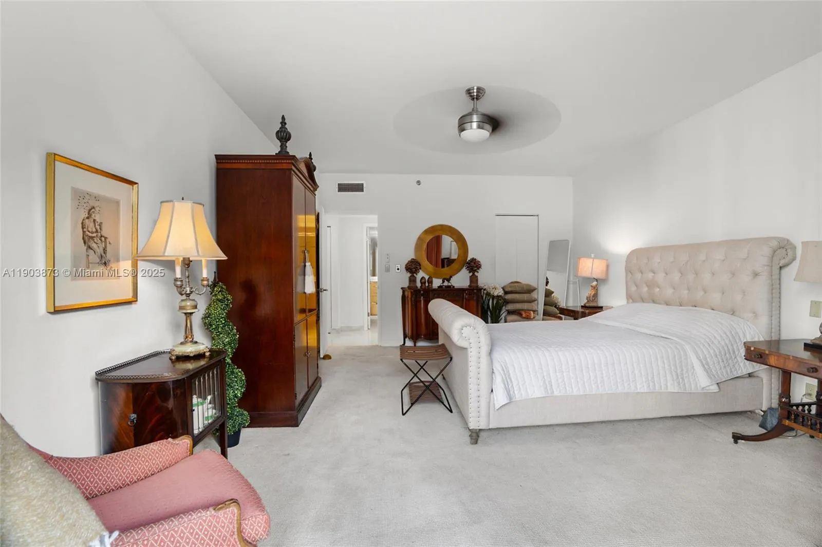 20281 E Country Club Dr, #M1