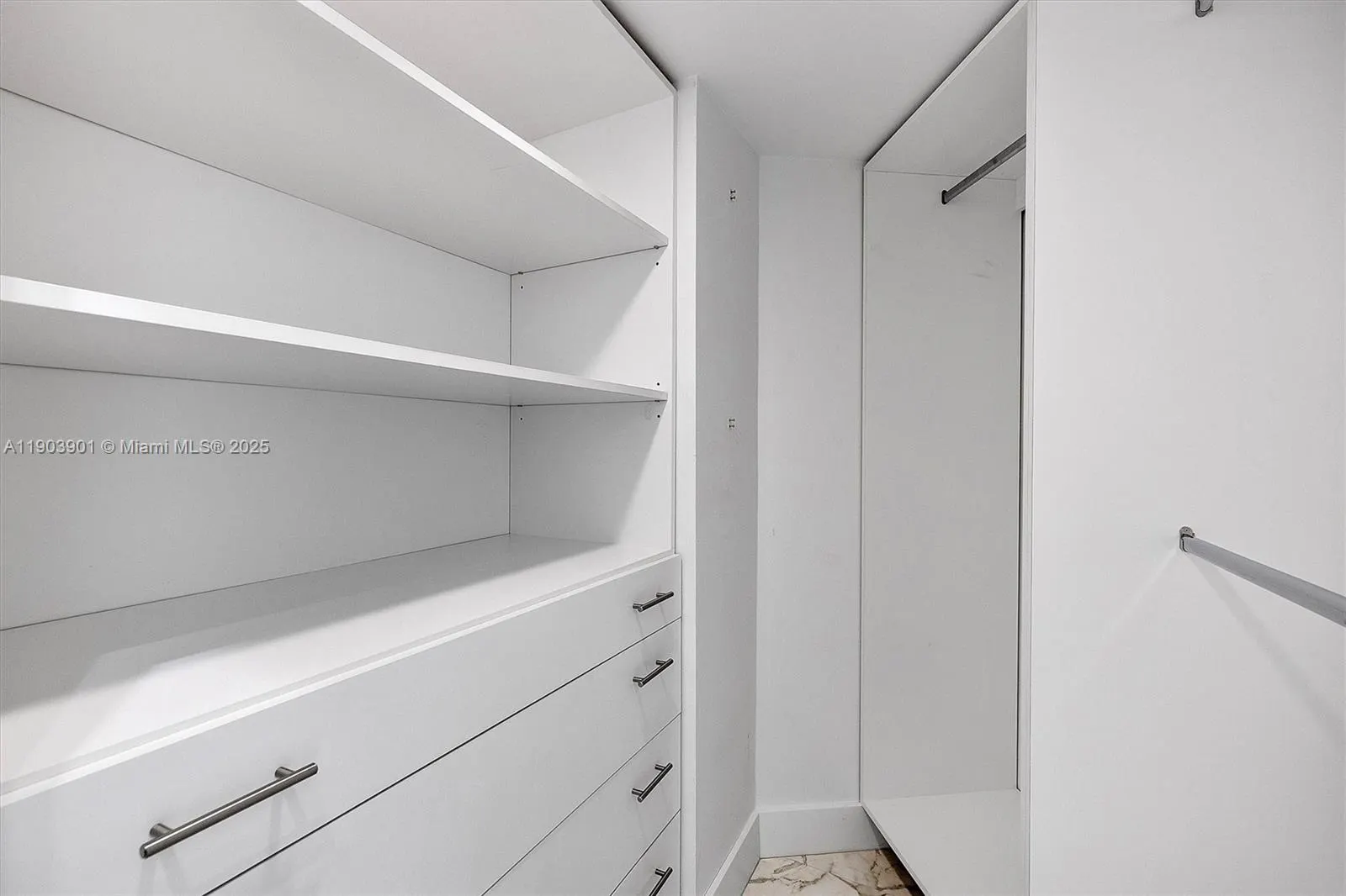 3300 NE 192nd St, #813