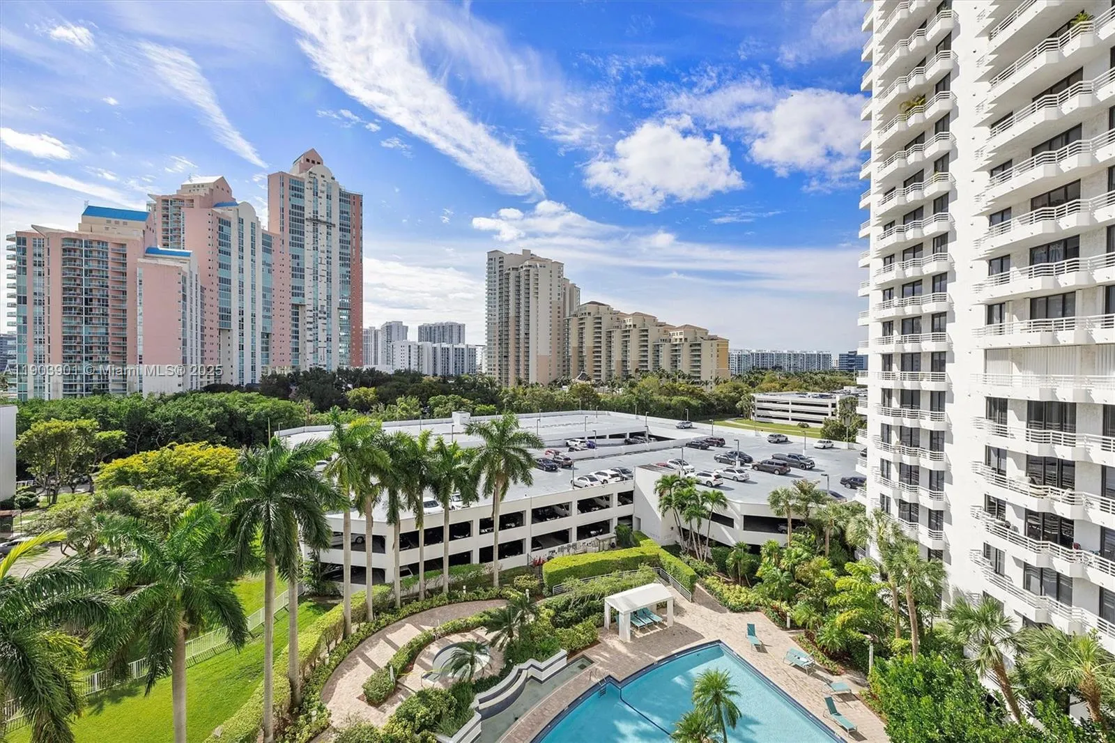 3300 NE 192nd St, #813