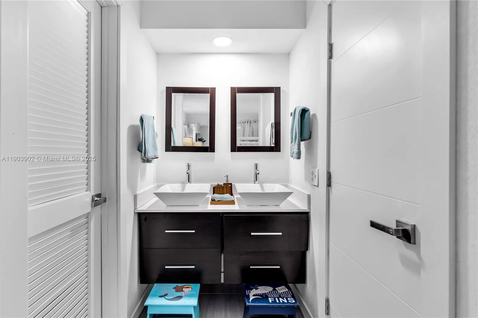 455 Paradise Isle Blvd, #106