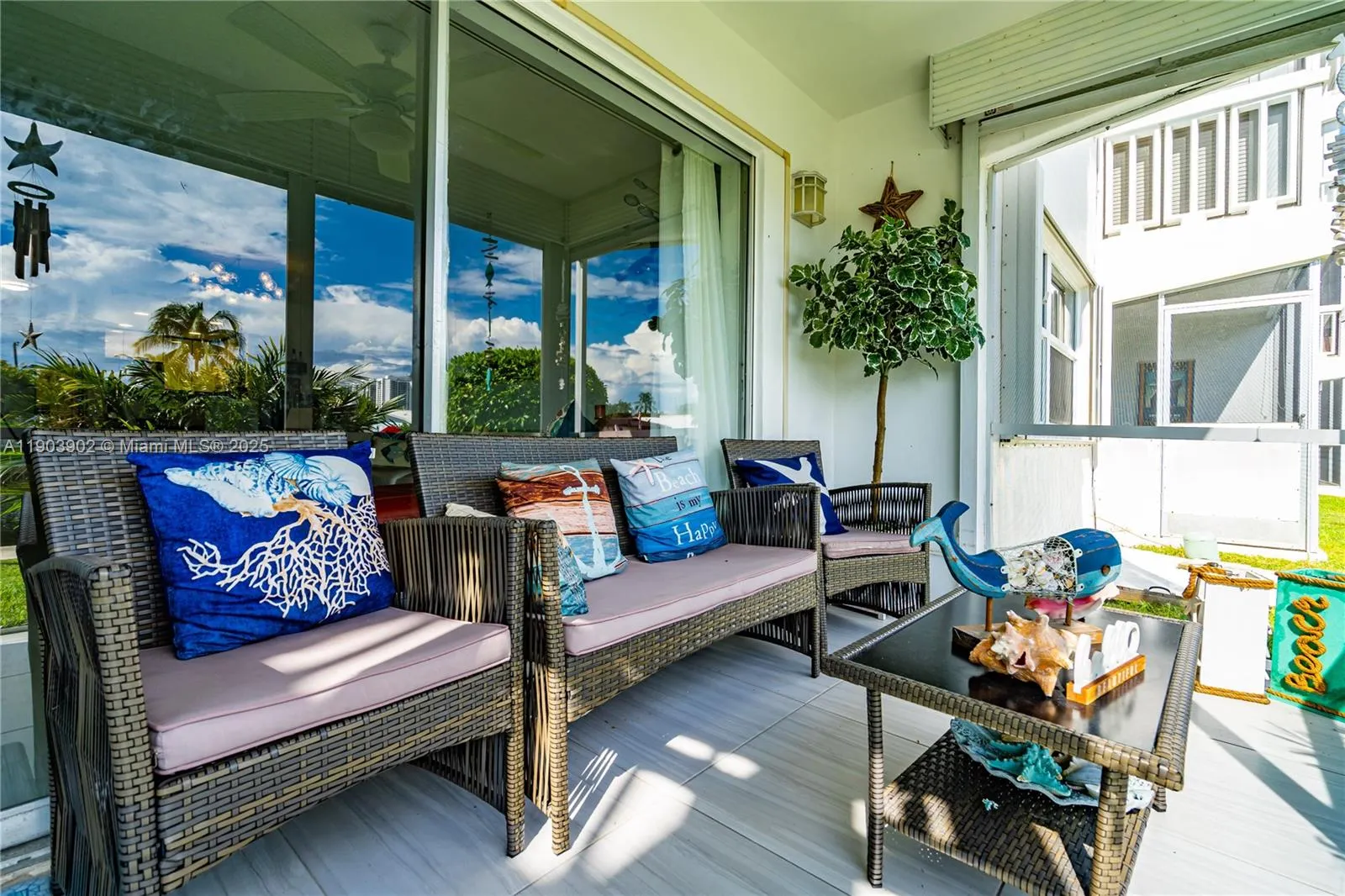 455 Paradise Isle Blvd, #106