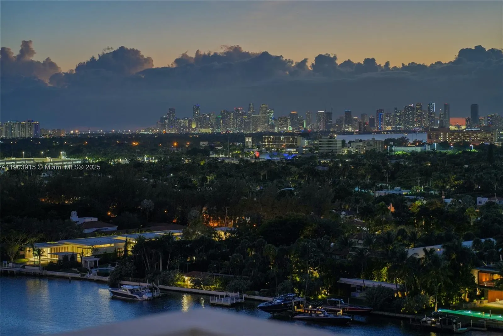 4747 Collins Ave, #1501