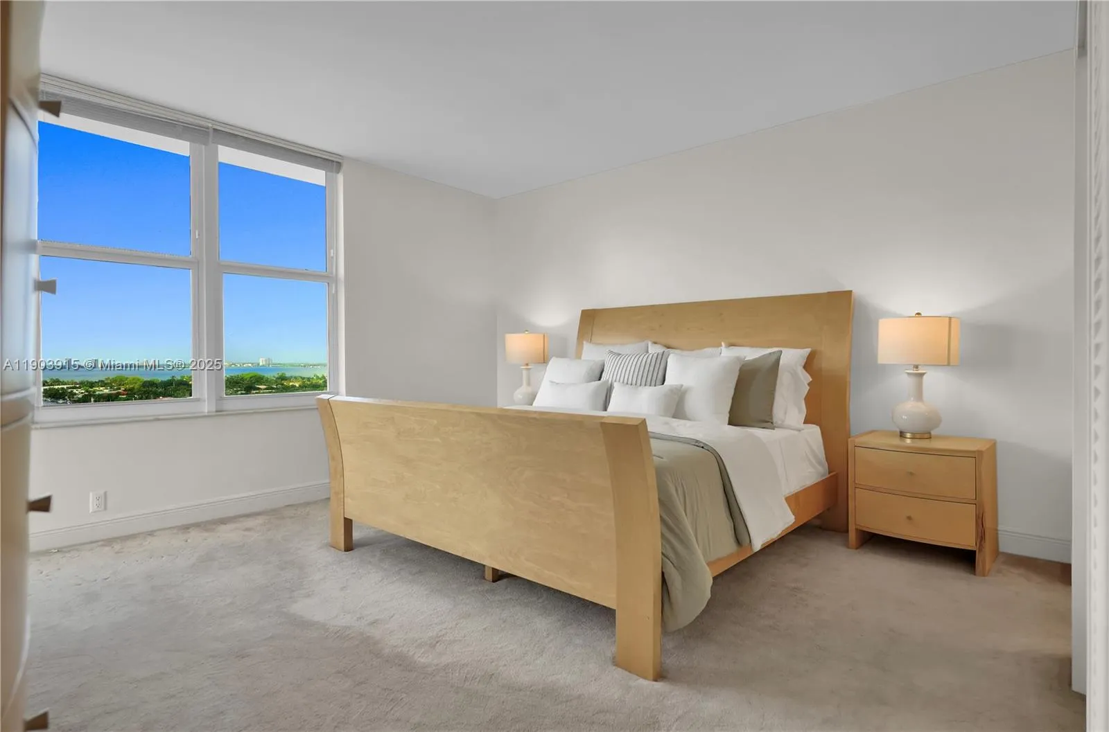 4747 Collins Ave, #1501