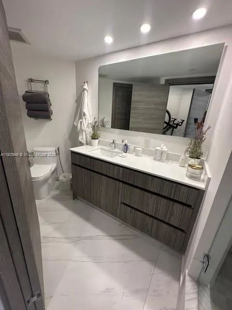 19500 Turnberry Way, #12A