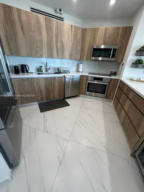 19500 Turnberry Way, #12A