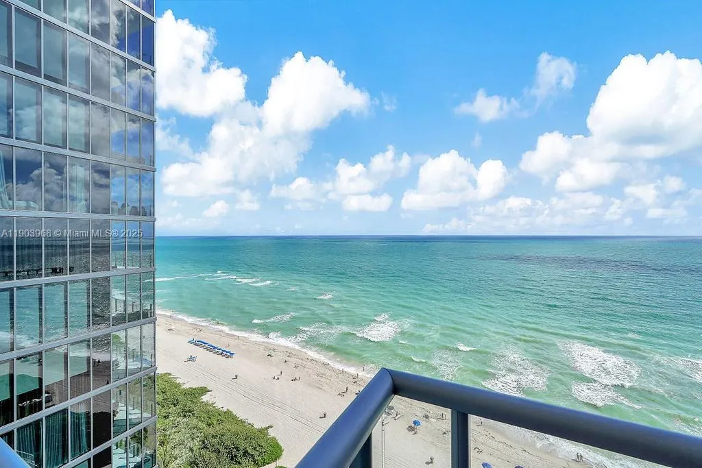 17121 Collins Ave, #1808
