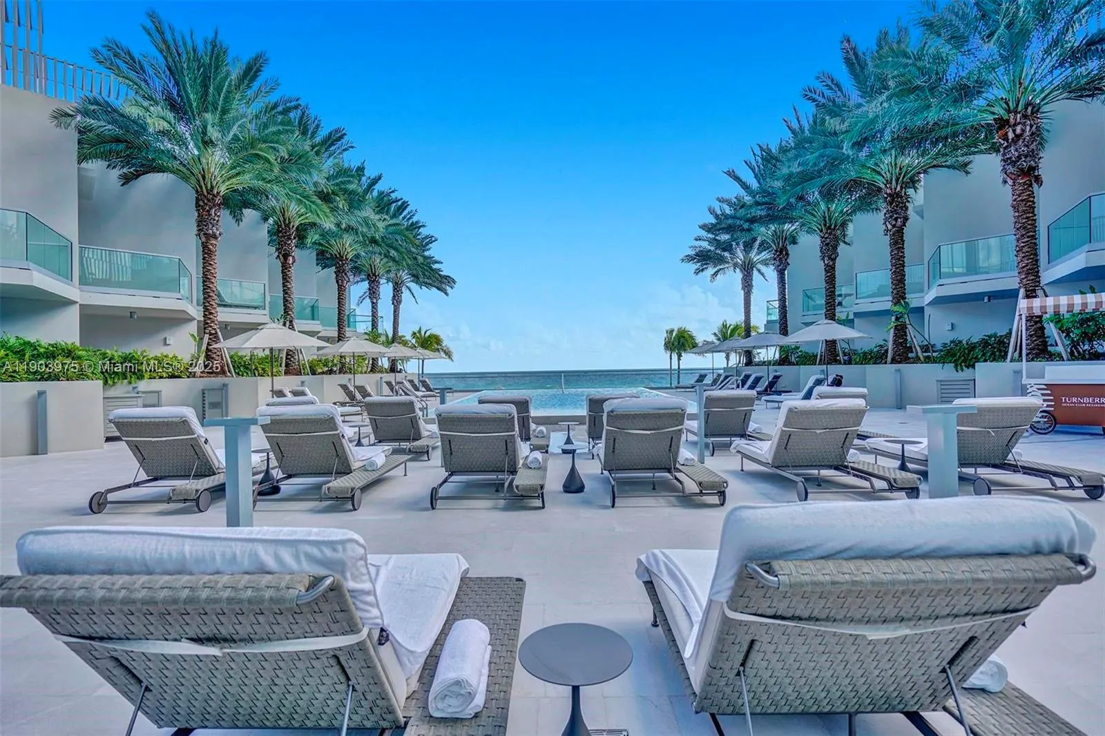 18501 Collins Ave, #1902