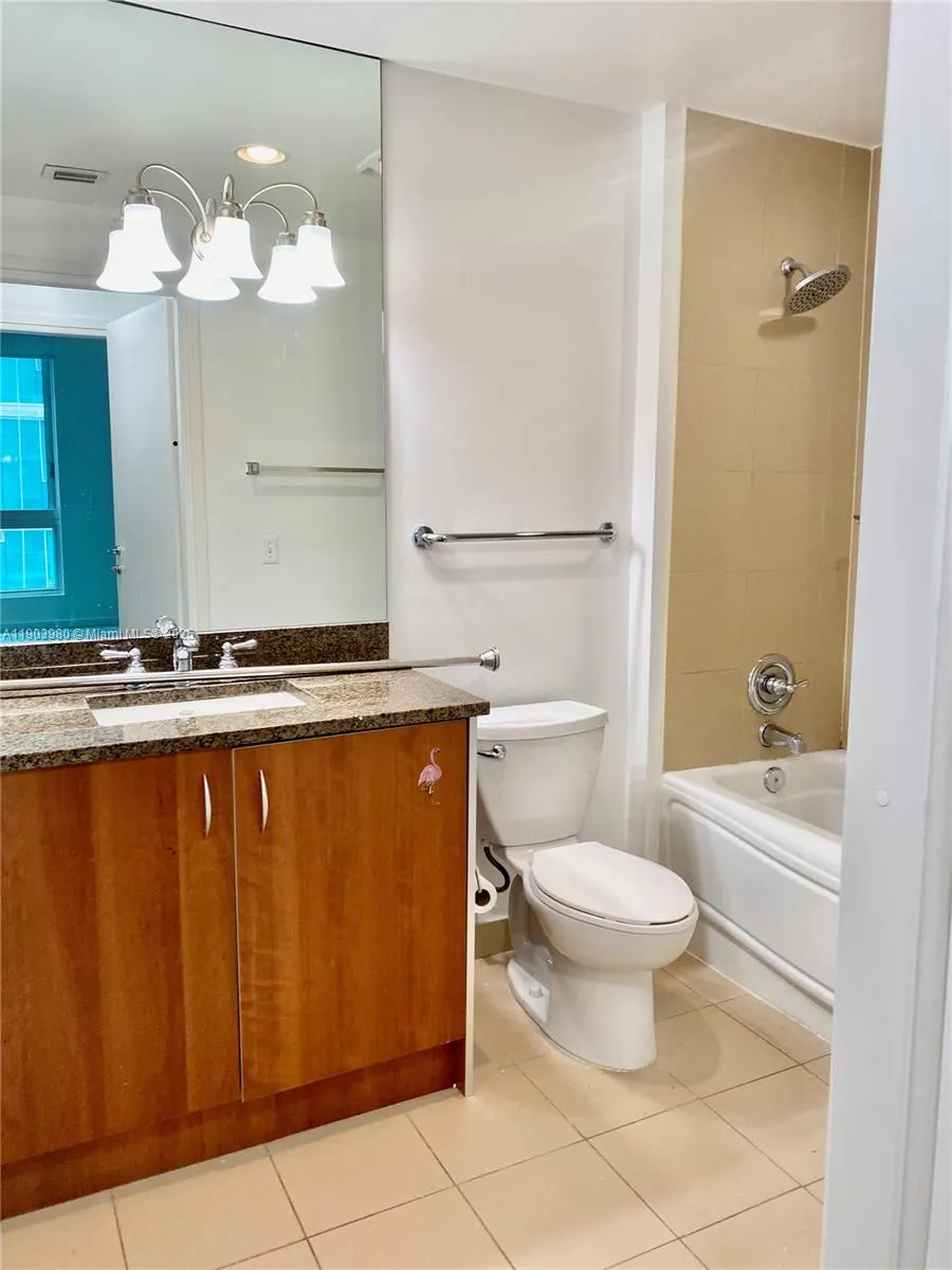 300 S Biscayne Blvd, #3202