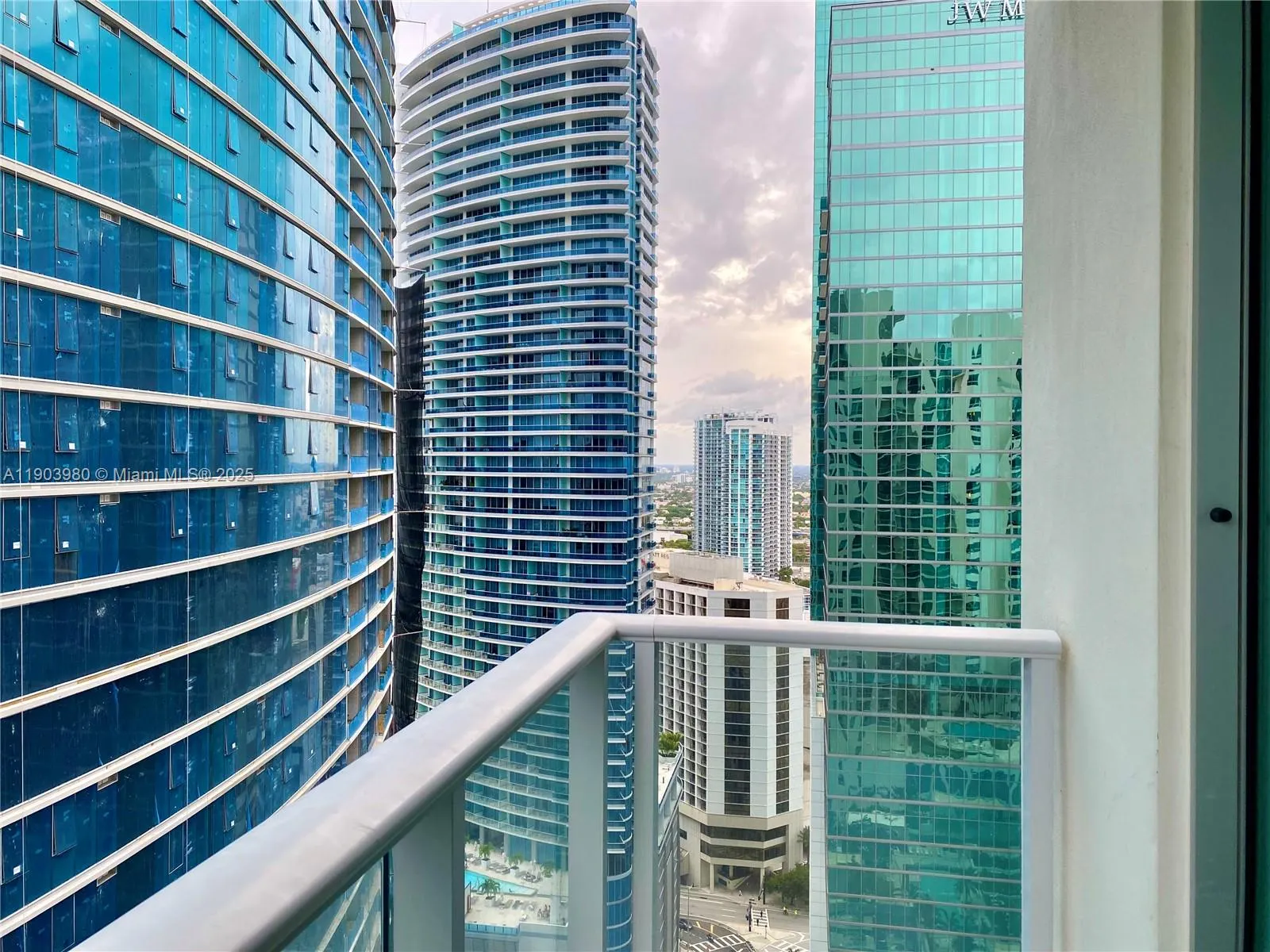 300 S Biscayne Blvd, #3202