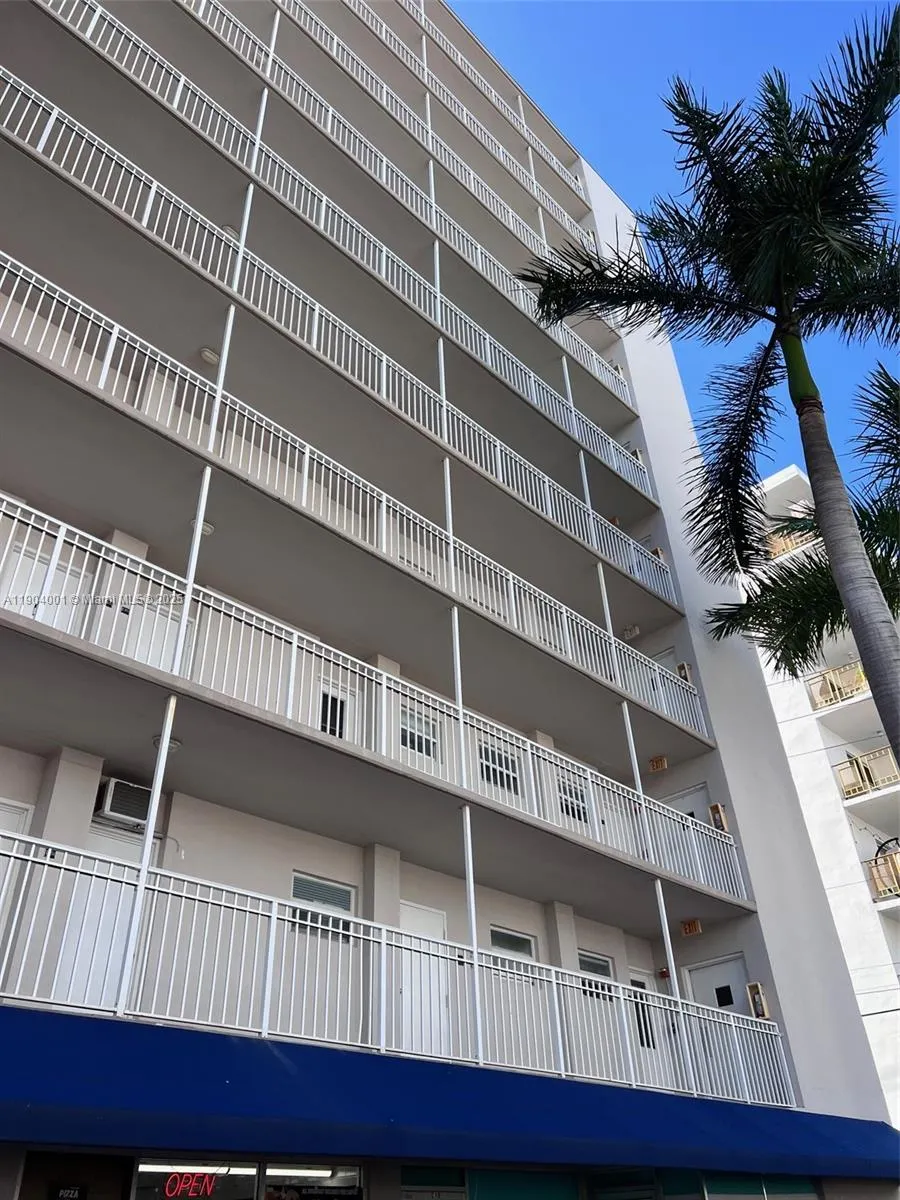 1300 Lincoln Rd, #D604